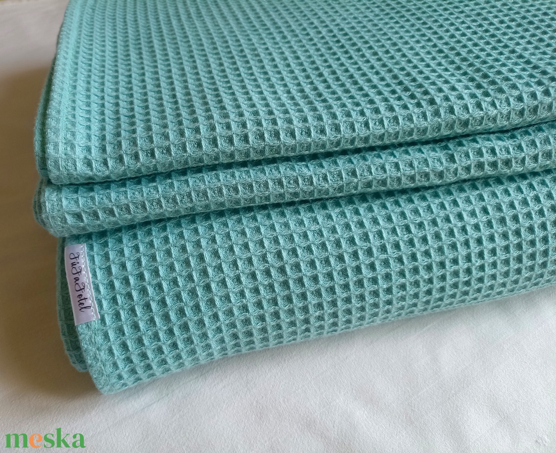 Waffel ágytakaró 150x230 cm menta - otthon & életmód - lakástextil - felnőtt takaró, pléd - Meska.hu Waffel ágytakaró 150x230 cm menta - otthon & életmód - lakástextil - felnőtt takaró, pléd - Meska.hu