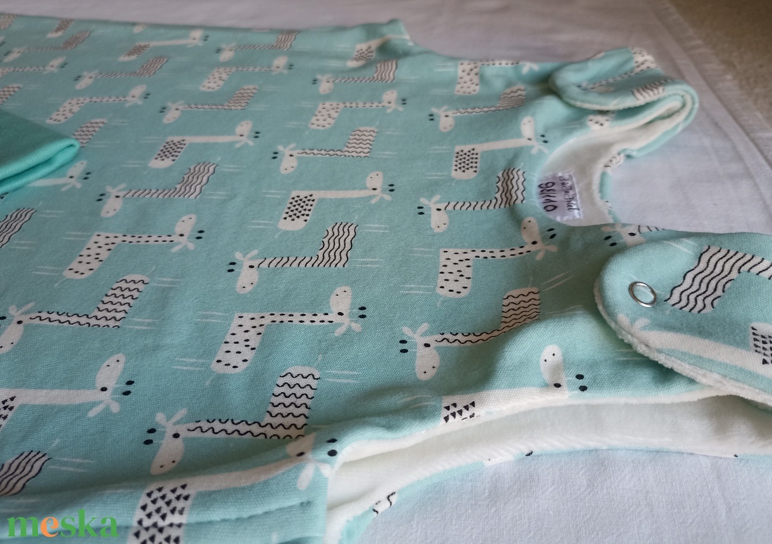 98-104-110-es Őszi téli tipegő hálózsák átmeneti pamut menta zsiráf - ruha & divat - gyerekruha - Meska.hu