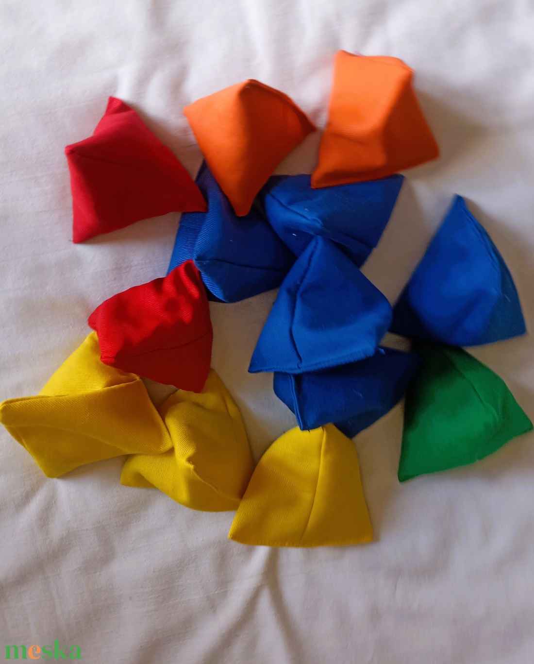 Érzékfejlesztő kicsi babzsák gyerekeknek, babáknak 1 db - játék & sport - 3 éves kor alattiaknak - babalabda - Meska.hu