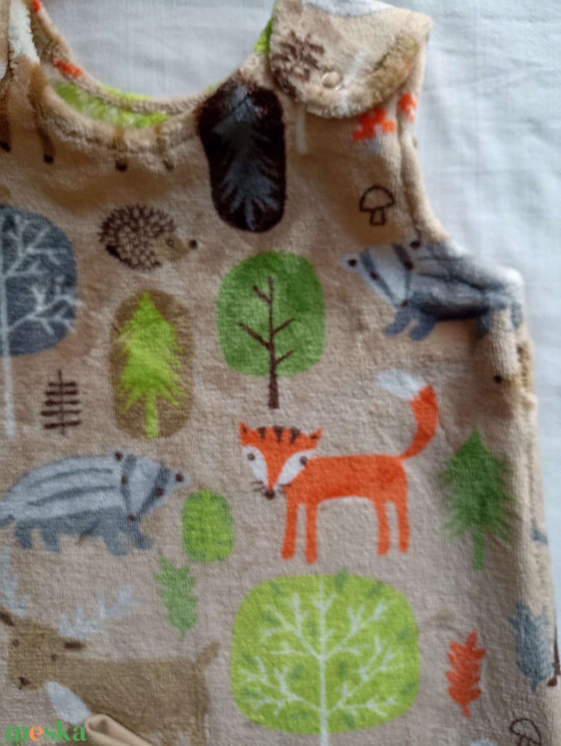 74-80-86-os téli tipegő hálózsák wellsoft + bébiplüss 20-21 fokba drapp erdős - ruha & divat - babaruha & gyerekruha - tipegőhálózsák - Meska.hu