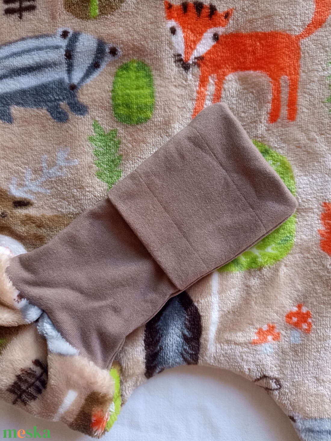 74-80-86-os téli tipegő hálózsák wellsoft + bébiplüss 20-21 fokba drapp erdős - ruha & divat - babaruha & gyerekruha - tipegőhálózsák - Meska.hu