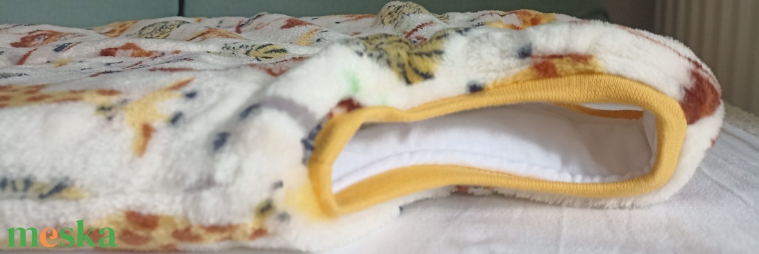 86-92-98-as téli tipegő hálózsák wellsoft vatelintöltettel JEGES SZOBA 17-19 fokba szafaris - ruha & divat - babaruha & gyerekruha - tipegőhálózsák - Meska.hu