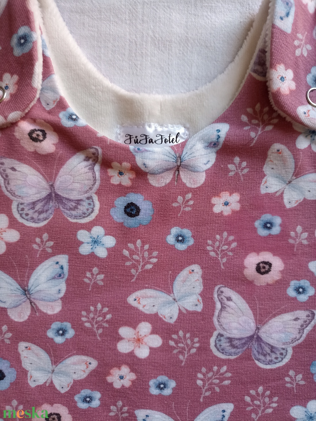 74-80-86-os Őszi téli tipegő hálózsák 21-23 fokba kétrétegű pamut bolyhos béléssel mályva pillangós - baba - mama - babaruházat - tipegőhálózsák - Meska.hu