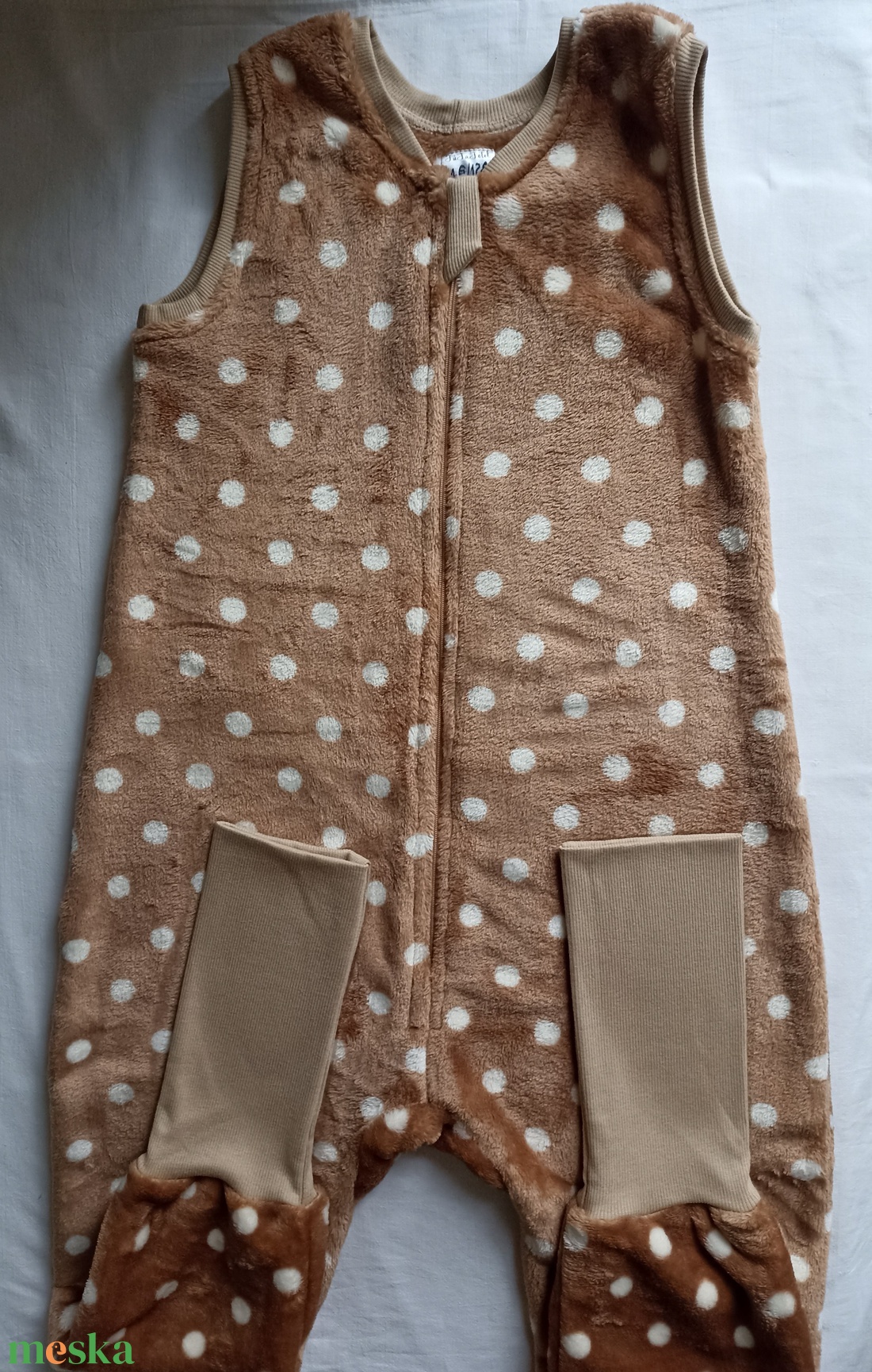 116-122-128-as Őszi téli tipegő hálózsák wellsoft barna pöttyös - baba - mama - babaruházat - tipegőhálózsák - Meska.hu
