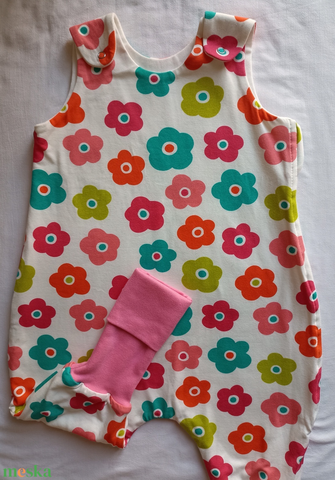 80-86-92-es Őszi tipegő hálózsák átmeneti duplapamut 22-24 fokba színes virágos - baba - mama - babaruházat - tipegőhálózsák - Meska.hu