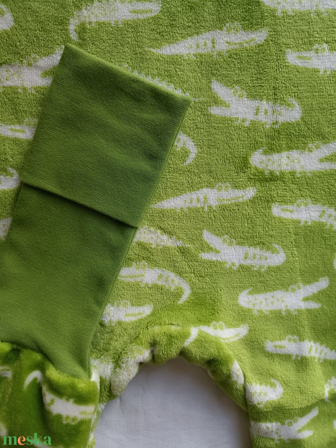 98-104-110-es őszi téli tipegő hálózsák 20-23 fok wellsoft  zöld krokodilos - baba - mama - babaruházat - tipegőhálózsák - Meska.hu