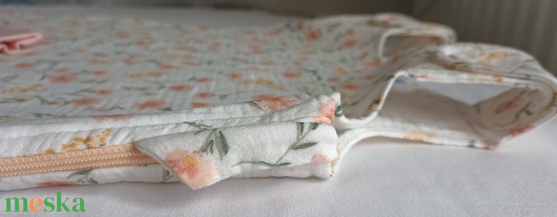 68-74-80-as Nyári muszlin tipegő hálózsák 24-26 fokba duplagéz virágos - baba - mama - babaruházat - tipegőhálózsák - Meska.hu