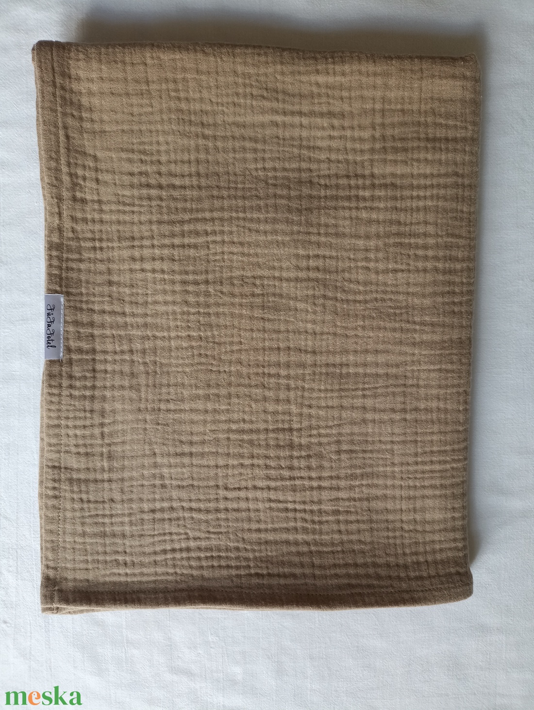 Kétrétegű ovis géztakaró melegebb szobába vagy nyári 100x130 cm tejeskávé - baba - mama - baba ágynemű - babatakaró, gyerek pléd - Meska.hu