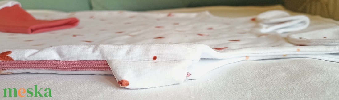 80-86-92-es Átmeneti tavaszi tipegő hálózsák duplapamut szívecskés - baba - mama - babaruházat - tipegőhálózsák - Meska.hu