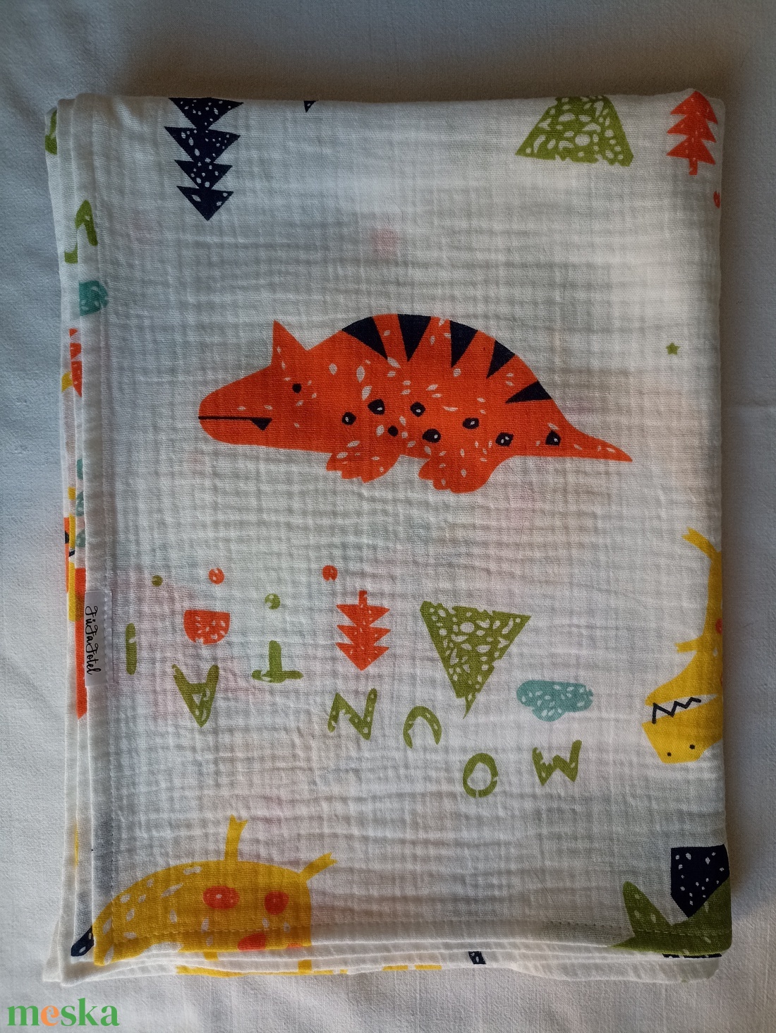 Nyári muszlin kánikula ovistakaró duplagéz gyerektakaró 100x130 cm színes dínós  - baba - mama - baba ágynemű - babatakaró, gyerek pléd - Meska.hu