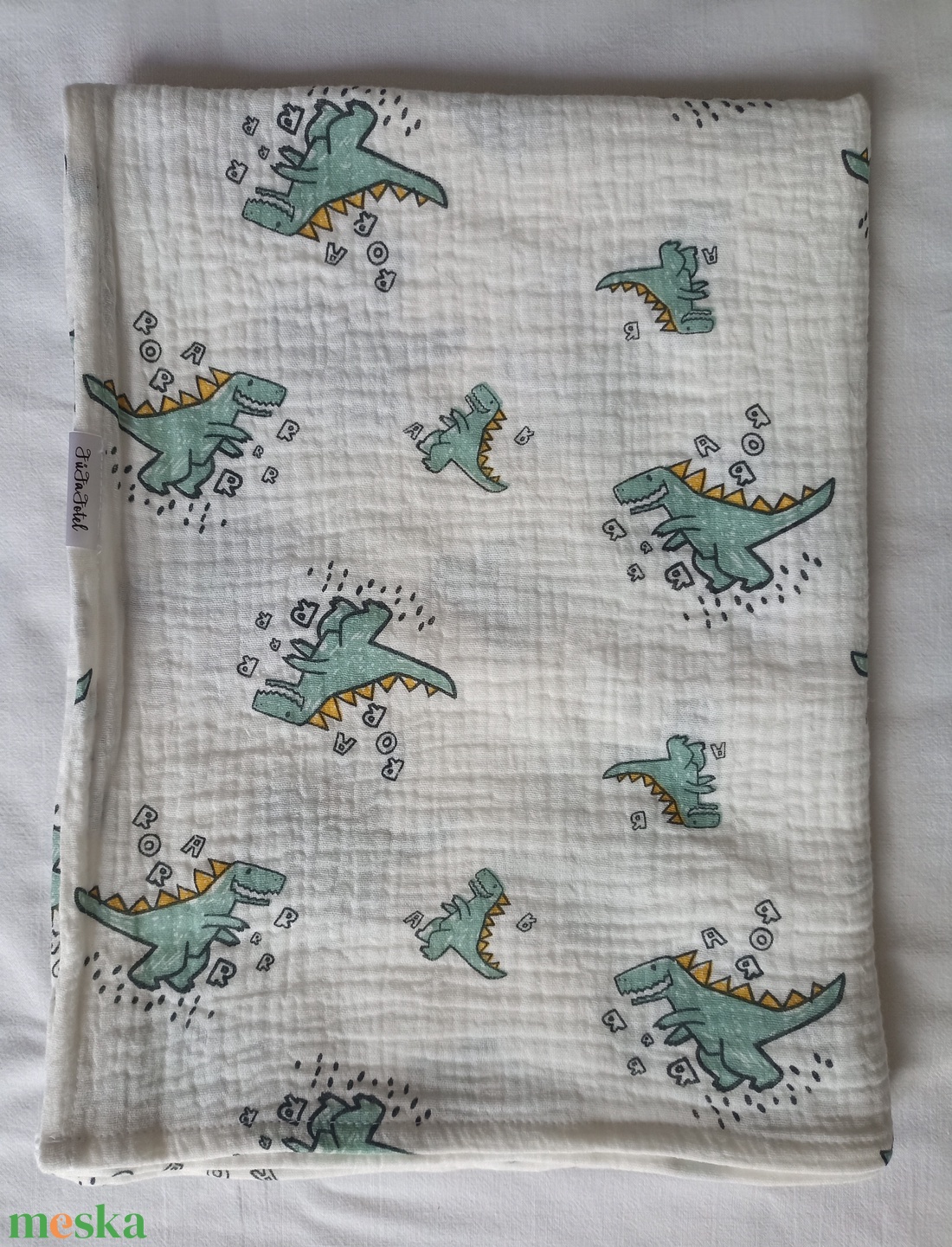 Nyári muszlin babatakaró kánikula duplagéz gyerektakaró 70x90 cm zöld dínós - baba - mama - baba ágynemű - babatakaró, gyerek pléd - Meska.hu