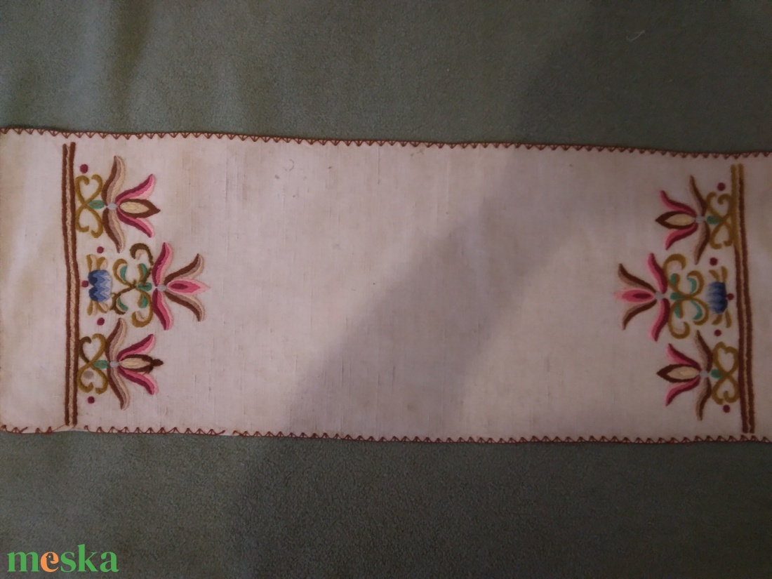 Kunsági futó - otthon & életmód - dekoráció - dísztárgy - Meska.hu