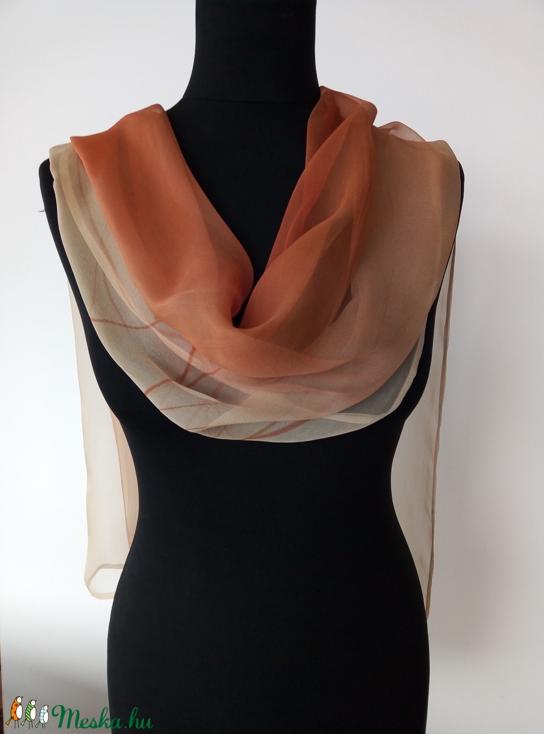 Kézi festésű rozsda és homok árnyalatú hernyóselyem-chiffon sál (44x180cm ) -  - Meska.hu
