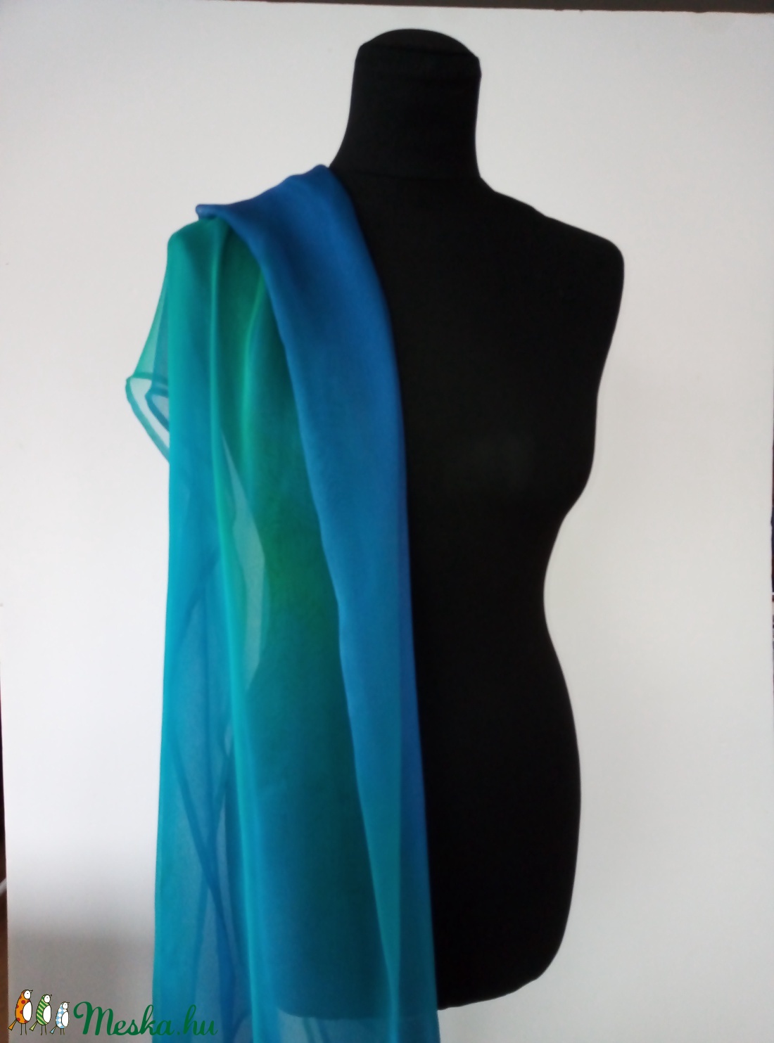 türkiz árnyalatú nagy méretű chiffon szövésű, könnyed selyem stóla (180x90cm) - ruha & divat - sál, sapka, kendő - sál - Meska.hu türkiz árnyalatú nagy méretű chiffon szövésű, könnyed selyem stóla (180x90cm) - ruha & divat - sál, sapka, kendő - sál - Meska.hu
