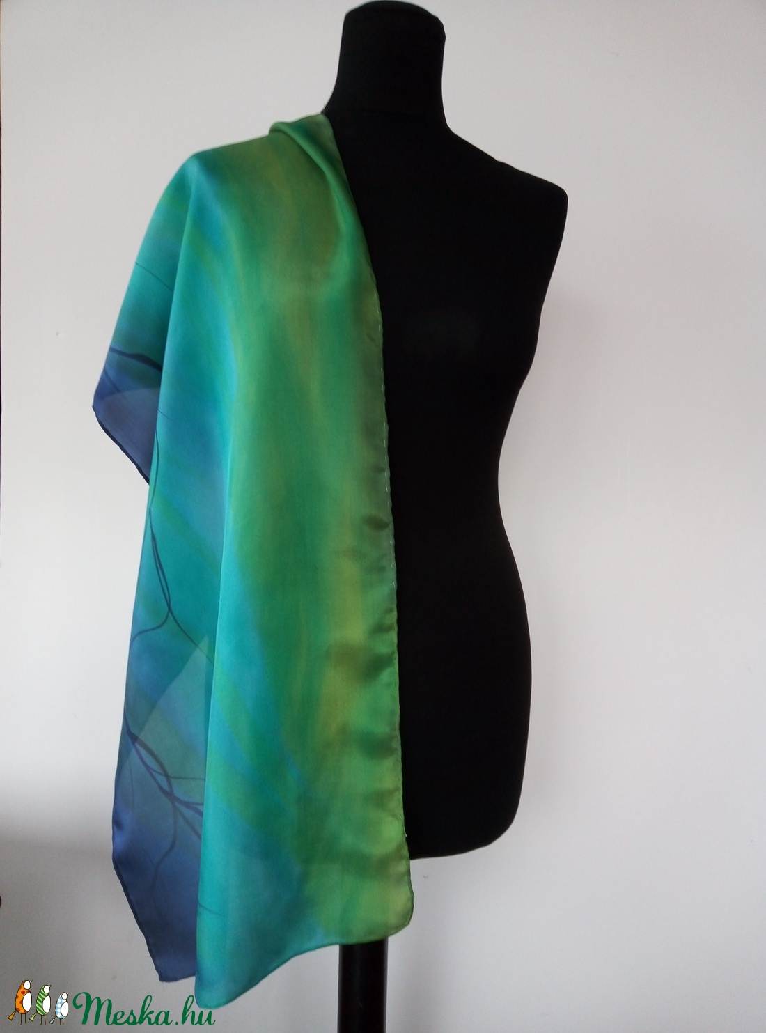 Kitűnő minőségű hernyóselyem sál, türkiz és zöld árnyalataira festve ,kevés mintával - 150x40cm sál - ruha & divat - sál, sapka, kendő - kendő - Meska.hu Kitűnő minőségű hernyóselyem sál, türkiz és zöld árnyalataira festve ,kevés mintával - 150x40cm sál - ruha & divat - sál, sapka, kendő - kendő - Meska.hu