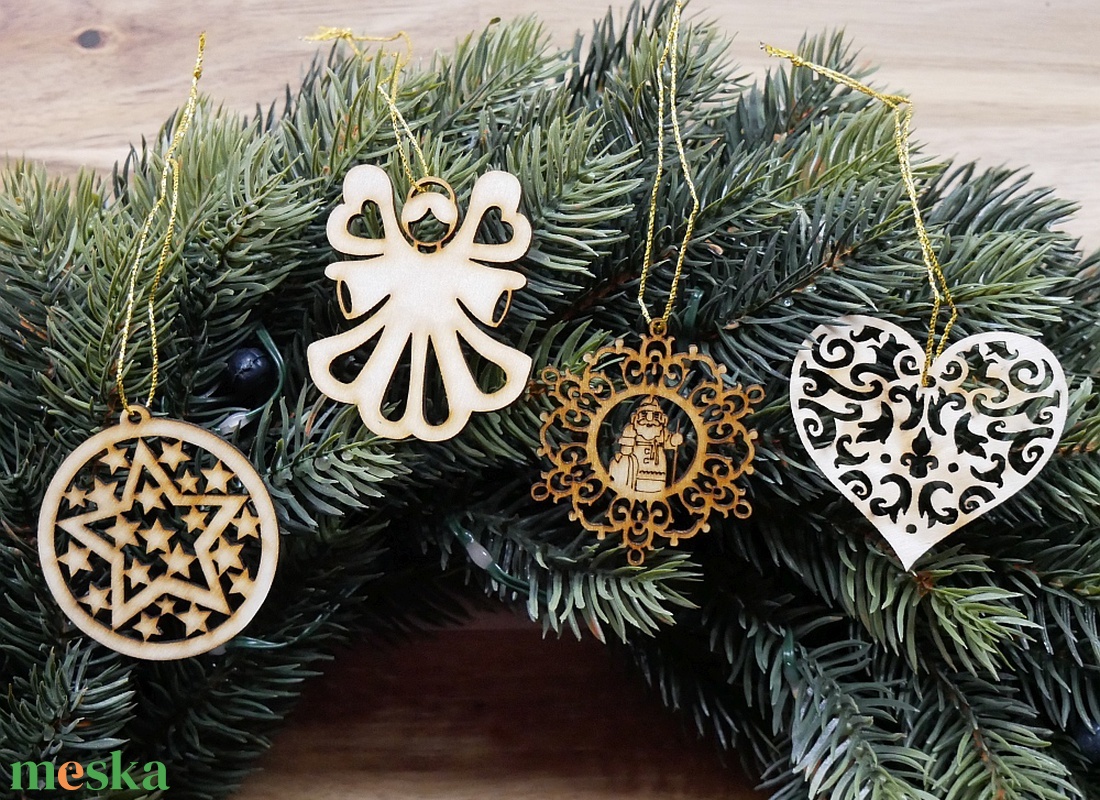 Karácsonyfadísz szett 8.    (4 db natúr fa dísz) - karácsony - karácsonyi lakásdekoráció - karácsonyfadíszek - Meska.hu