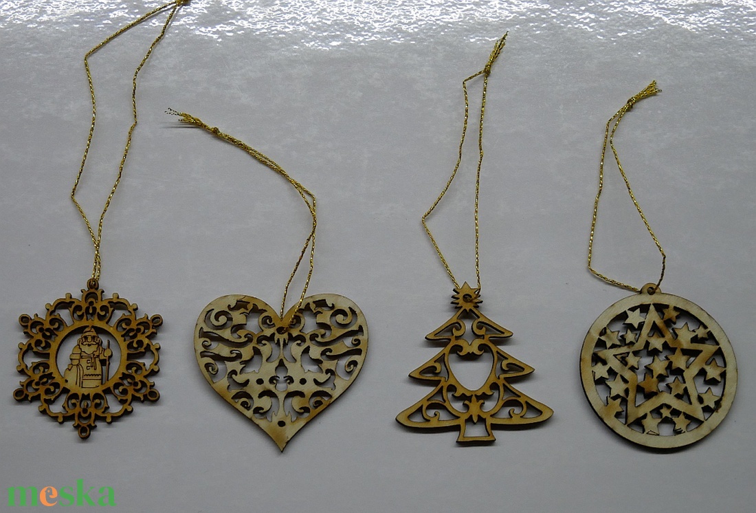 Karácsonyfadísz szett 7.    (4 db natúr fa dísz) - karácsony - karácsonyi lakásdekoráció - karácsonyfadíszek - Meska.hu Karácsonyfadísz szett 7.    (4 db natúr fa dísz) - karácsony - karácsonyi lakásdekoráció - karácsonyfadíszek - Meska.hu