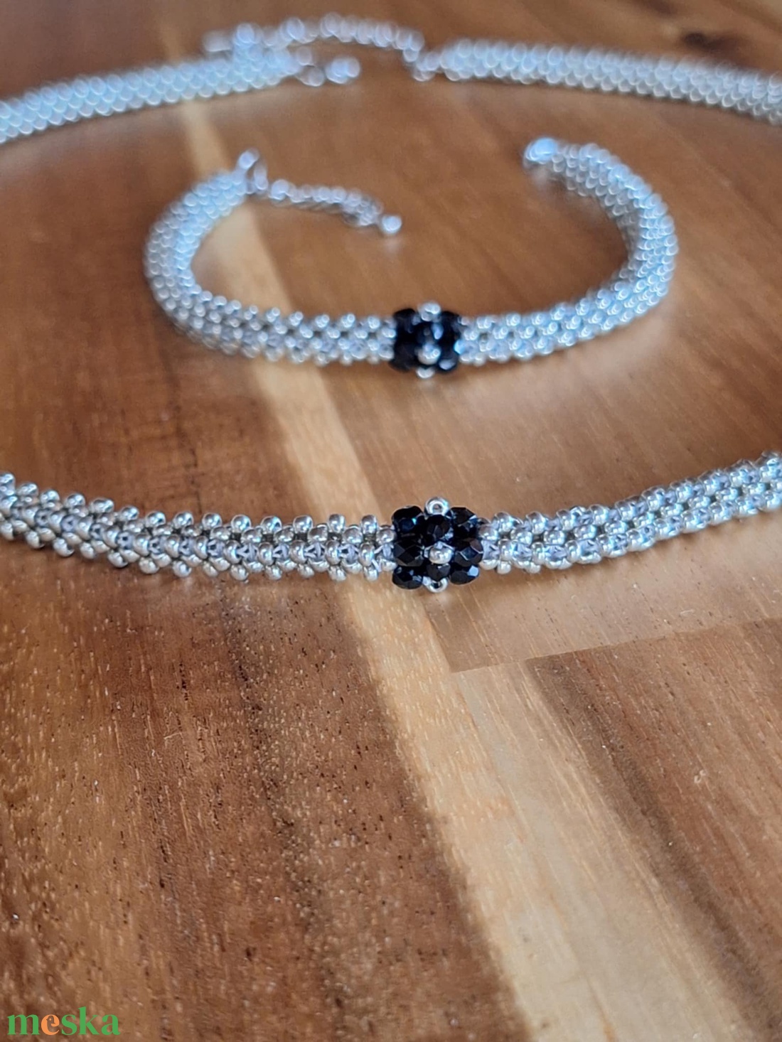 Ezüst színű herringbone szett (nyaklánc és karkötő) - ékszer - ékszerszett - Meska.hu