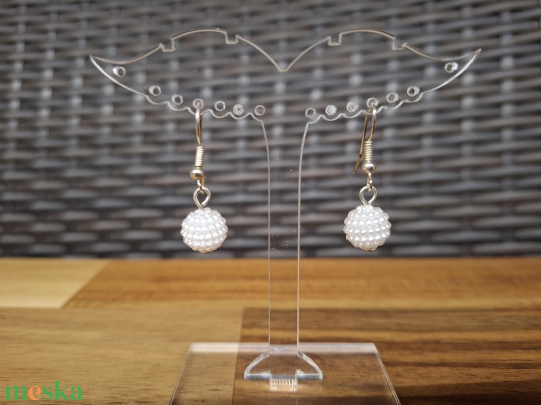 Hógolyó fülbevaló - ékszer - fülbevaló - lógó fülbevaló - Meska.hu