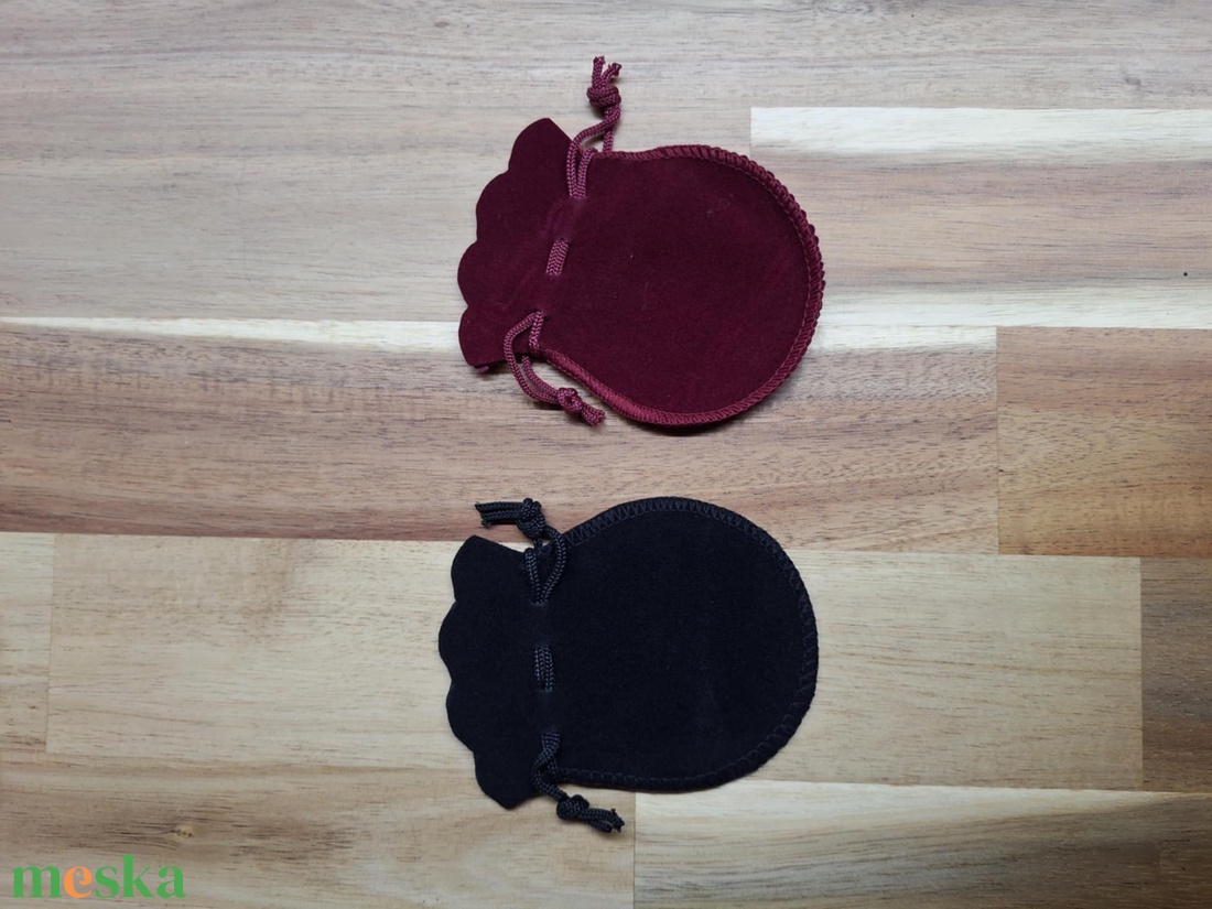 Bársony ajándékszütyő (fekete) - otthon & életmód - papír, írószer - ajándékozás kellékei - ajándékzsák, csomagolás - Meska.hu