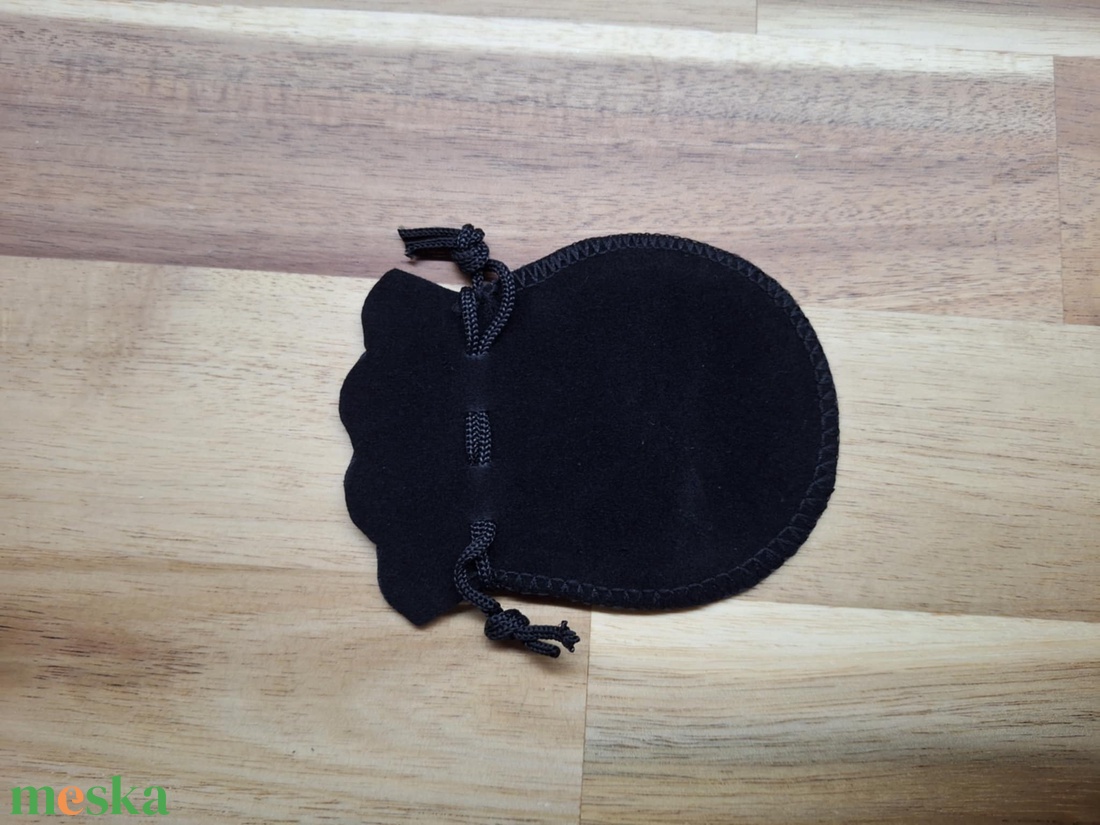 Bársony ajándékszütyő (fekete) - otthon & életmód - papír, írószer - ajándékozás kellékei - ajándékzsák, csomagolás - Meska.hu