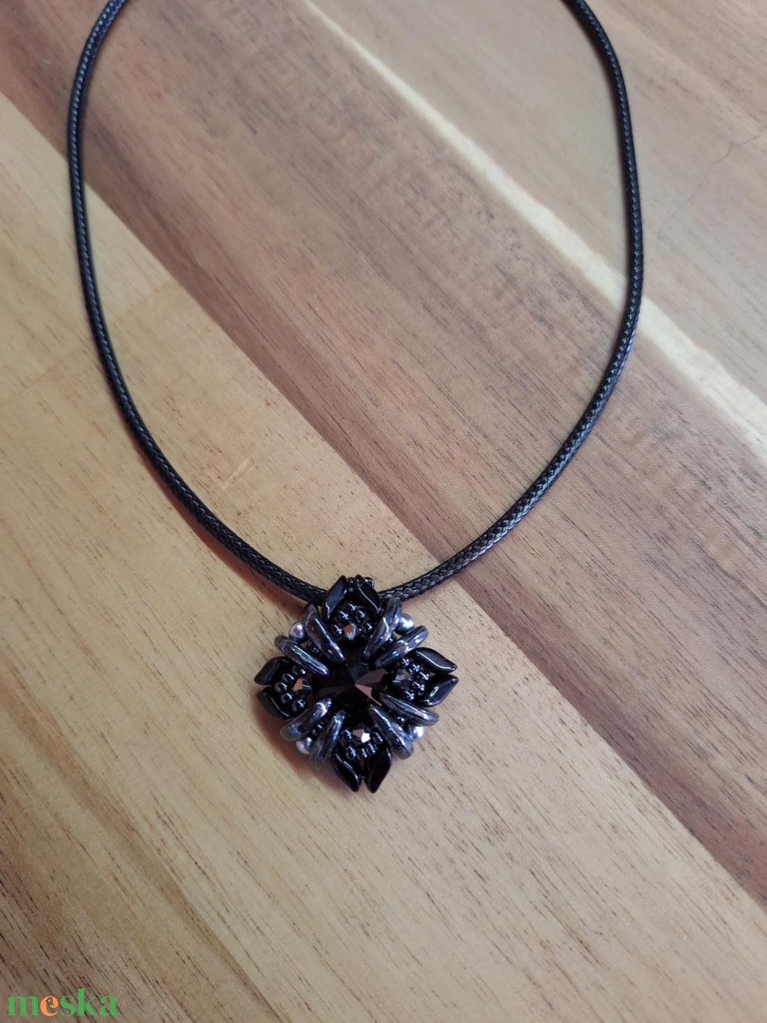 Négyzet medál (fekete-ezüst) - ékszer - nyaklánc - medál - Meska.hu