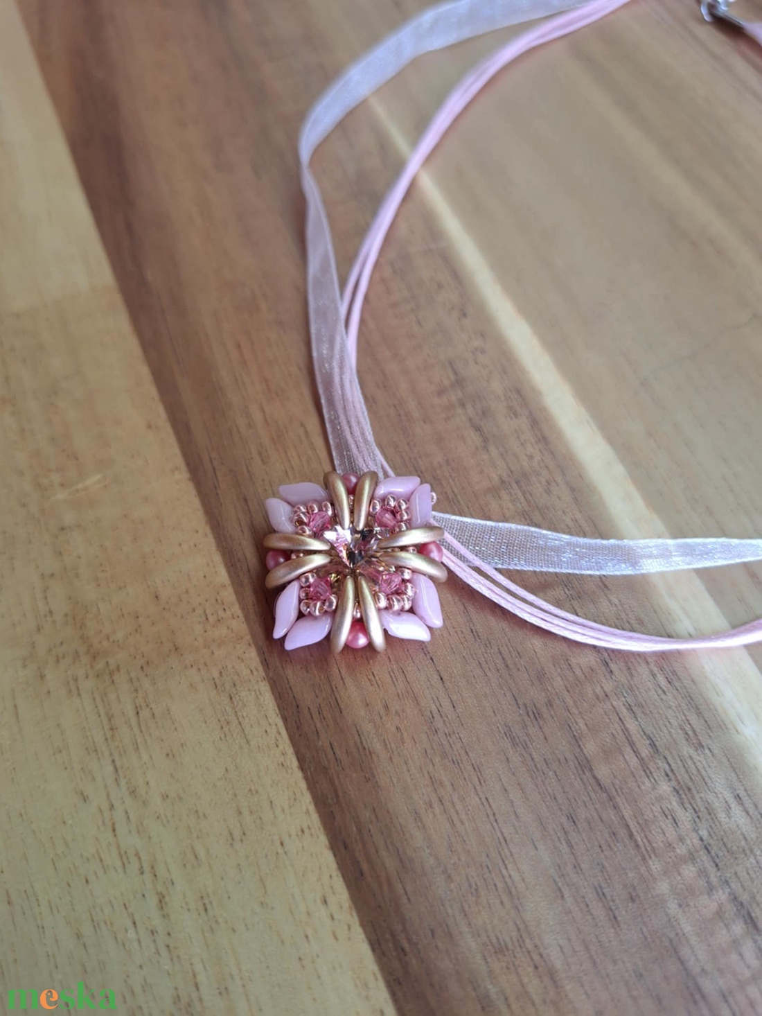 Négyzet medál (rózsaszín-arany) - ékszer - nyaklánc - medál - Meska.hu