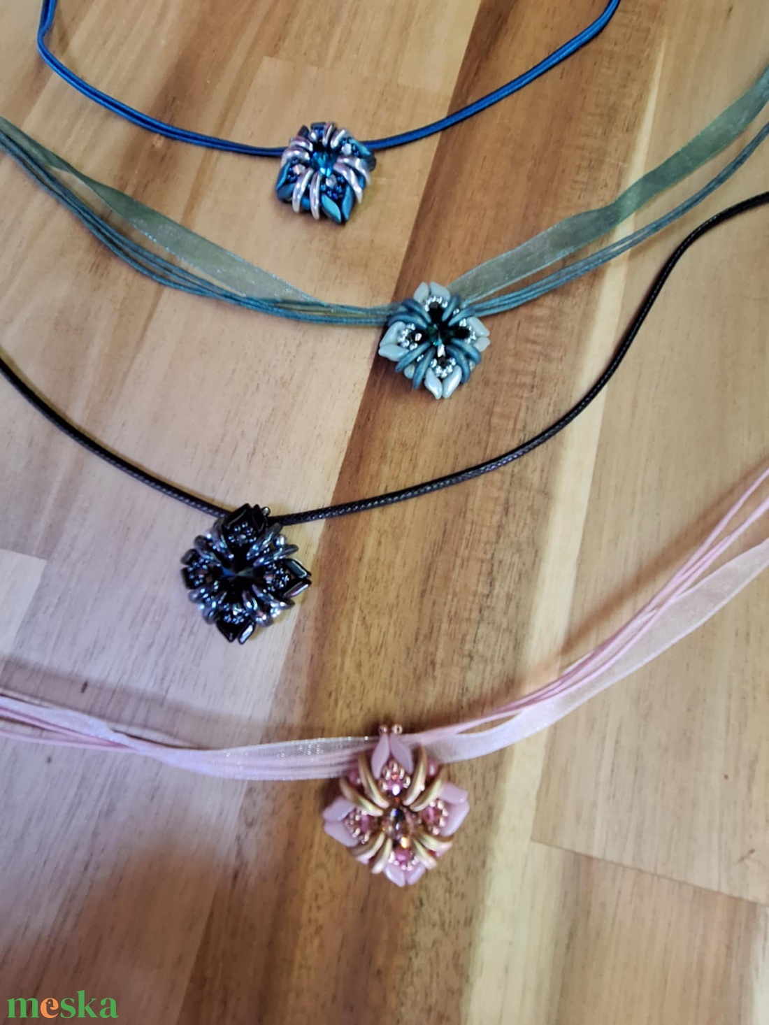 Négyzet medál (fekete-ezüst) - ékszer - nyaklánc - medál - Meska.hu