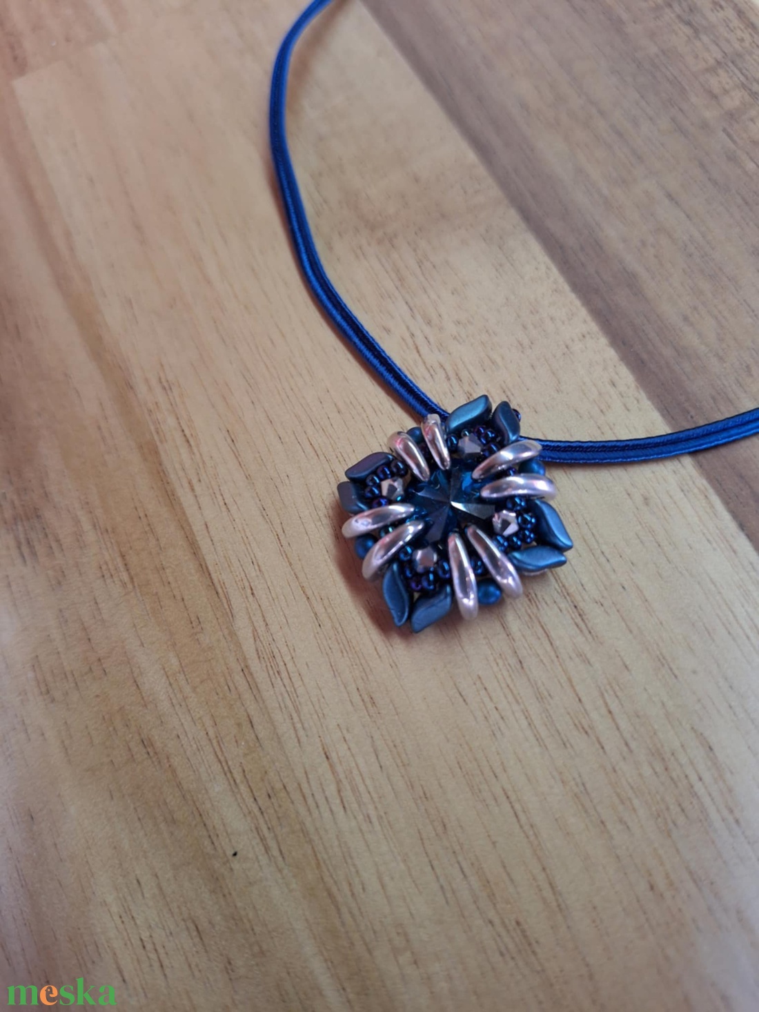 Négyzet medál (kék-ezüst) - ékszer - nyaklánc - medál - Meska.hu