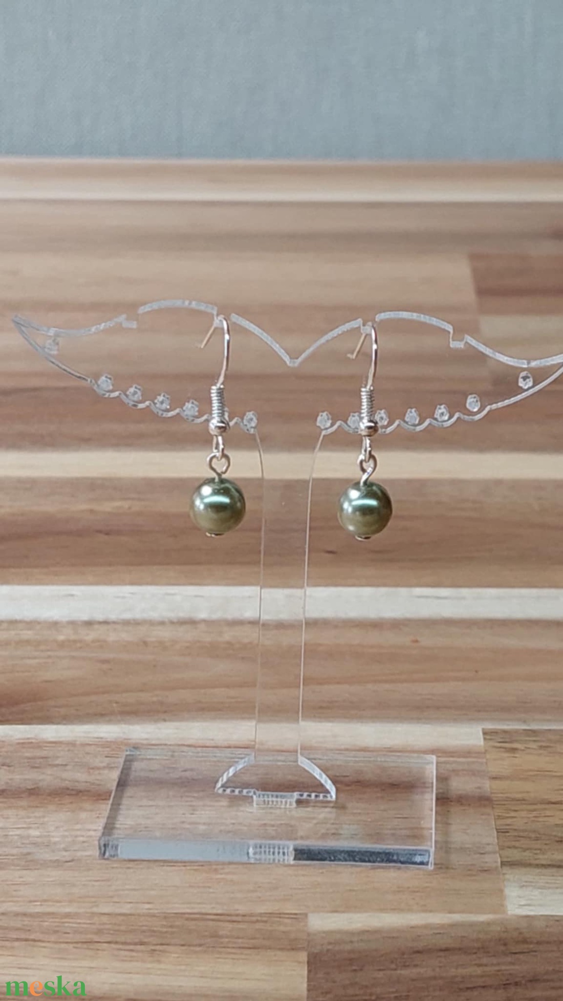 Tekla fülbevaló 12. (világos mohazöld) - ékszer - fülbevaló - lógó fülbevaló - Meska.hu