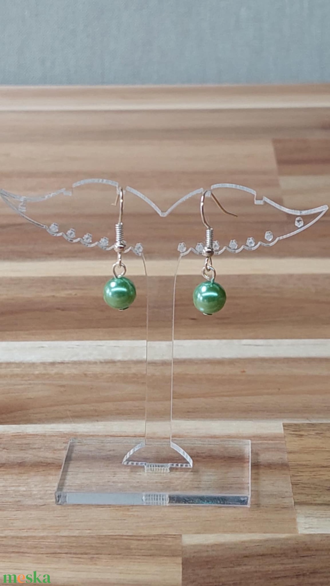 Tekla fülbevaló 11. (világoszöld) - ékszer - fülbevaló - lógó fülbevaló - Meska.hu