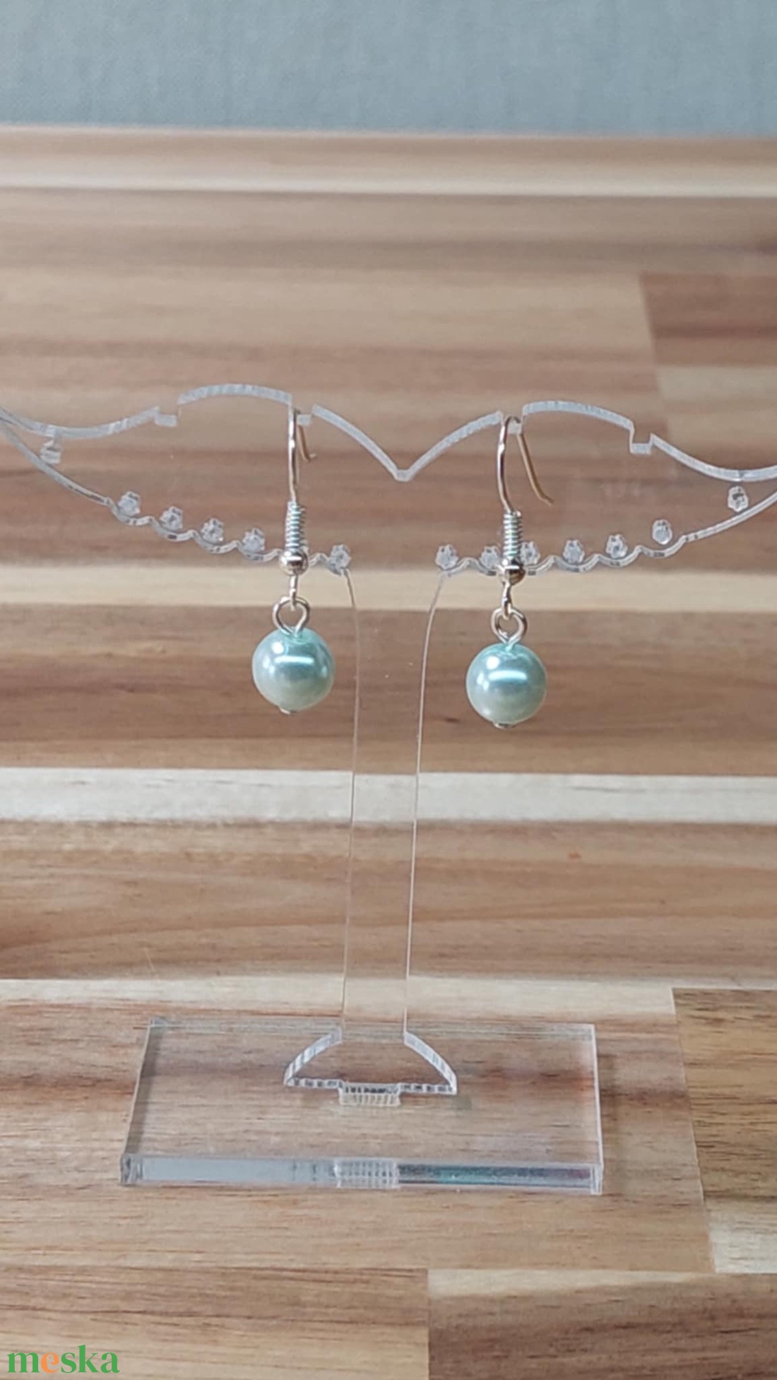 Tekla fülbevaló 8. (világos mentazöld) - ékszer - fülbevaló - lógó fülbevaló - Meska.hu