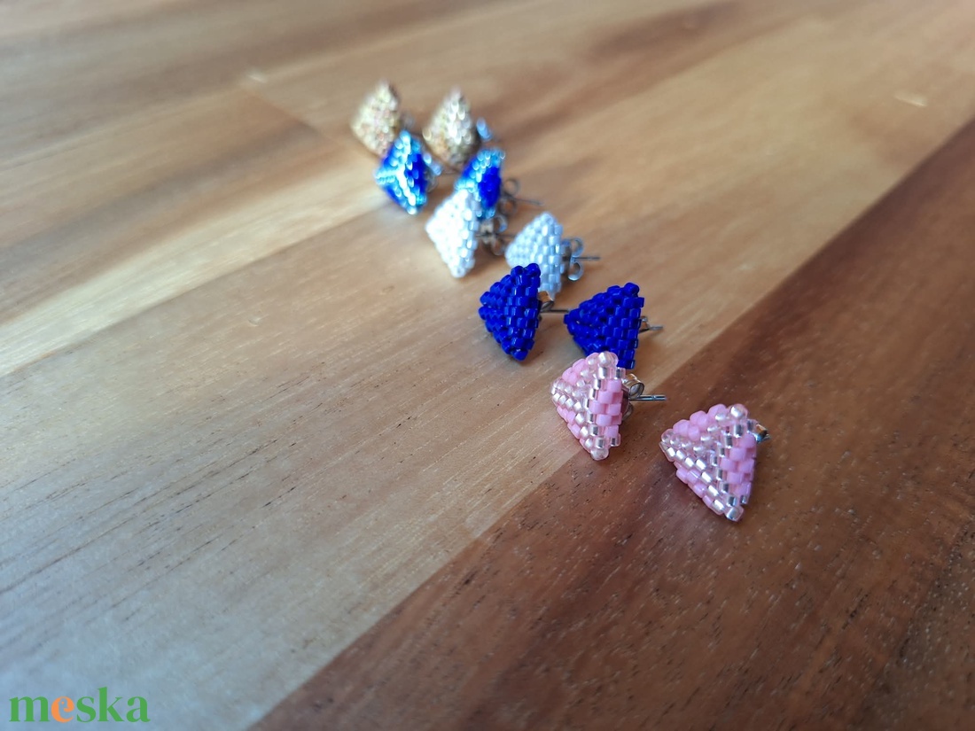 Királykék pötty - ékszer - fülbevaló - pötty fülbevaló - Meska.hu