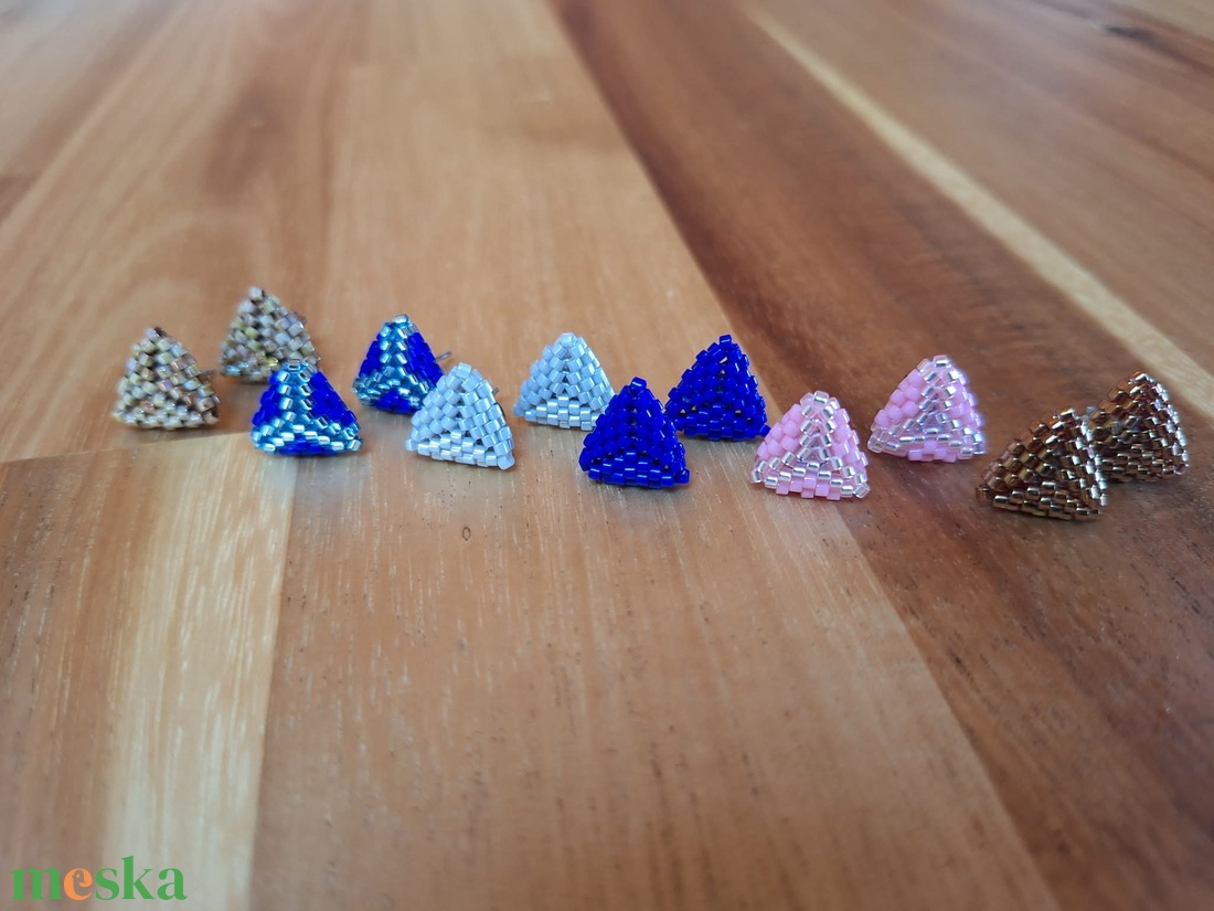 Világos bronz pötty - ékszer - fülbevaló - pötty fülbevaló - Meska.hu