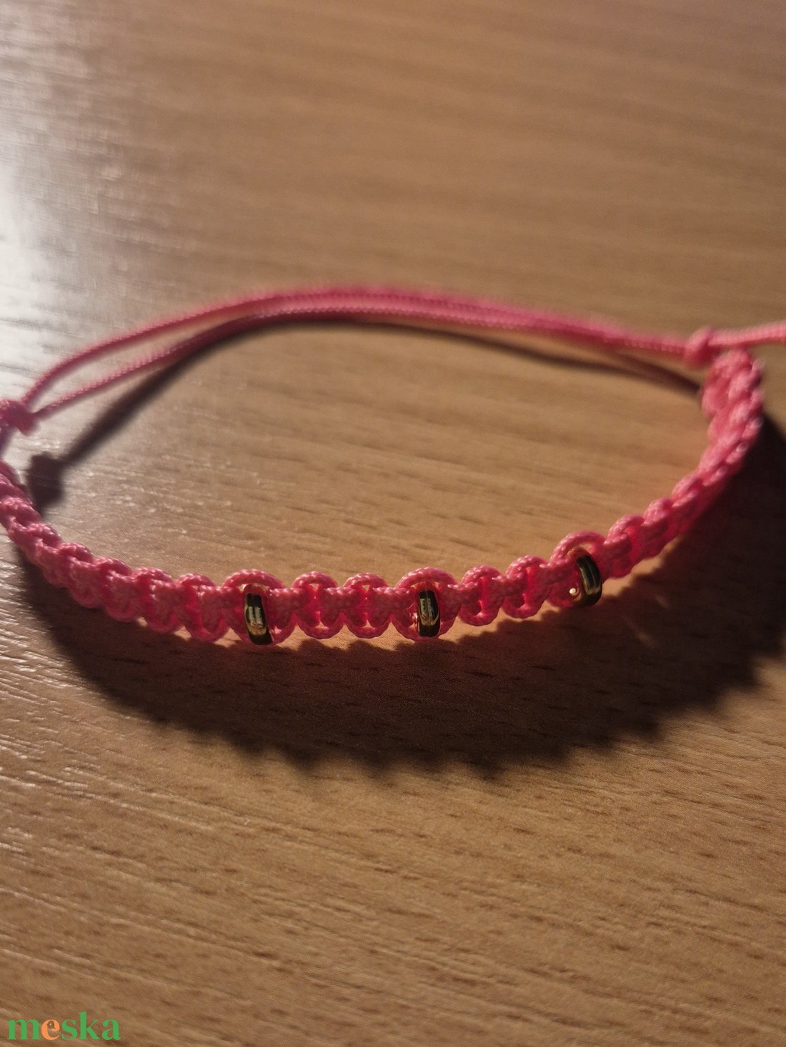 Pink makramé karkötő - ékszer - karkötő - fonott karkötő - Meska.hu Pink makramé karkötő - ékszer - karkötő - fonott karkötő - Meska.hu