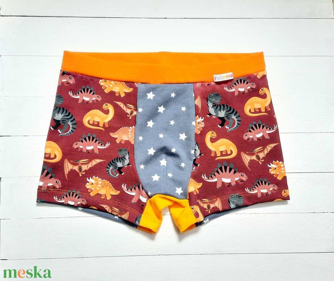 MILÓ dinoszaurusz mintás boxer - ruha & divat - babaruha & gyerekruha - gyerek alsónemű - Meska.hu MILÓ dinoszaurusz mintás boxer - ruha & divat - babaruha & gyerekruha - gyerek alsónemű - Meska.hu