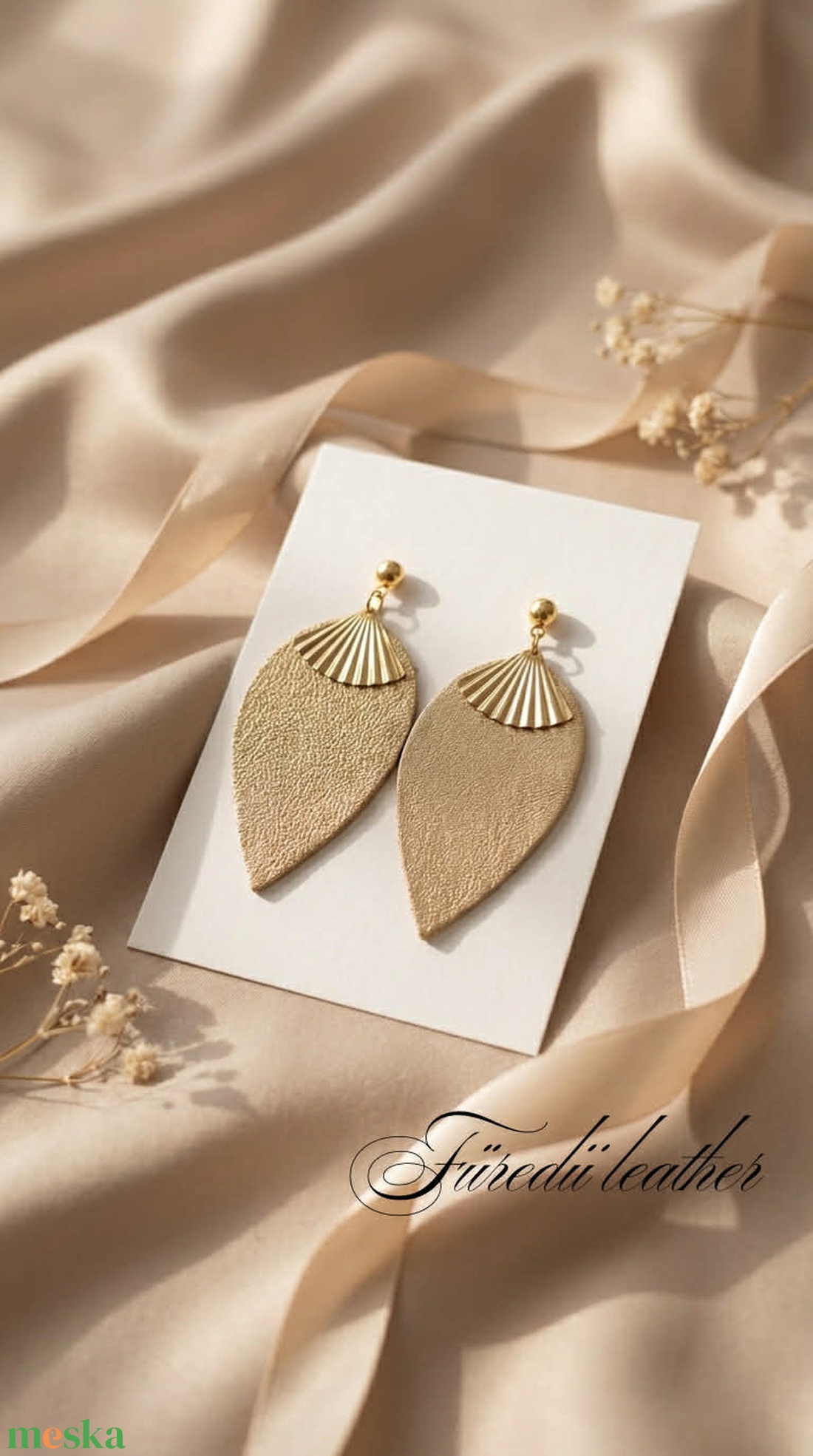 Arany design fülbevaló - ékszer - fülbevaló - lógó fülbevaló - Meska.hu