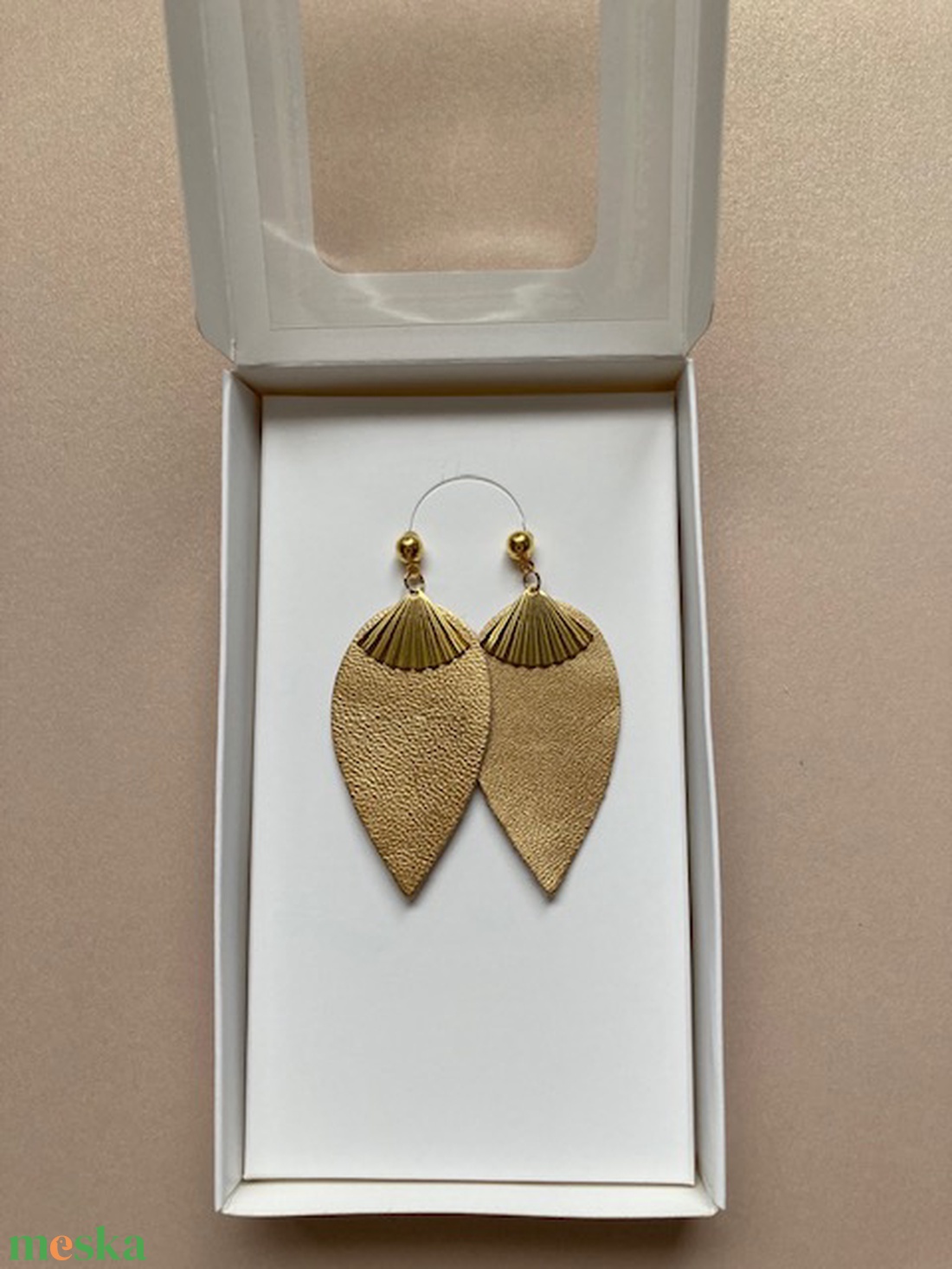 Arany design fülbevaló - ékszer - fülbevaló - lógó fülbevaló - Meska.hu