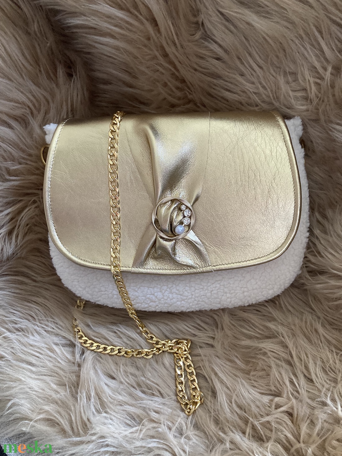 Női crossbody valódi bőr+sherpa - táska & tok - kézitáska & válltáska - alkalmi táska - Meska.hu