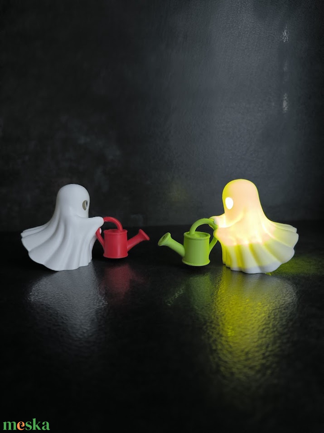 Cuki virág öntözős Szellem Polcdísz - otthon & életmód - dekoráció - asztal és polc dekoráció - asztaldísz - Meska.hu