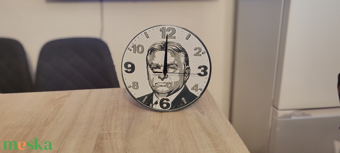 Orb�n Viktor 3D falióra - otthon & életmód - dekoráció - fali és függő dekoráció - falióra & óra - Meska.hu
