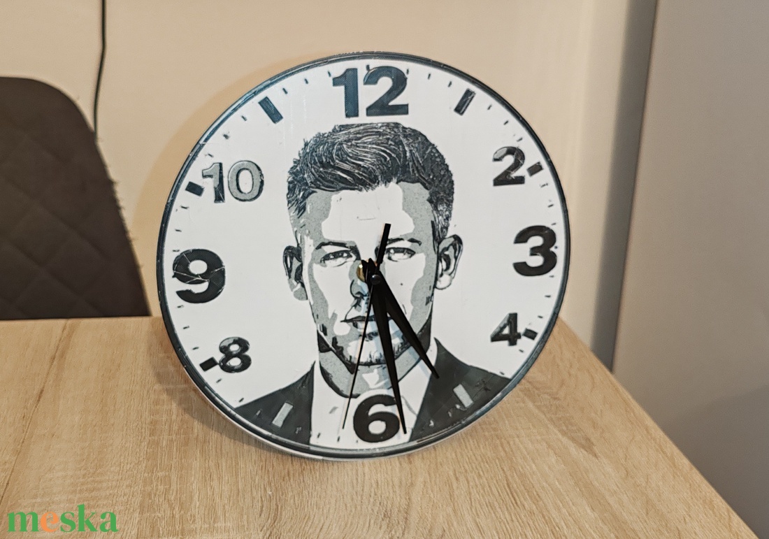 Magyar P�ter 3D falióra - otthon & életmód - dekoráció - fali és függő dekoráció - falióra & óra - Meska.hu