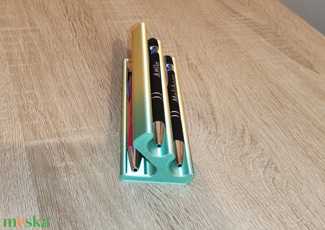 Luxy tolltartó 3D - otthon & életmód - papír, írószer - tolltartó & ceruzatekercs - Meska.hu