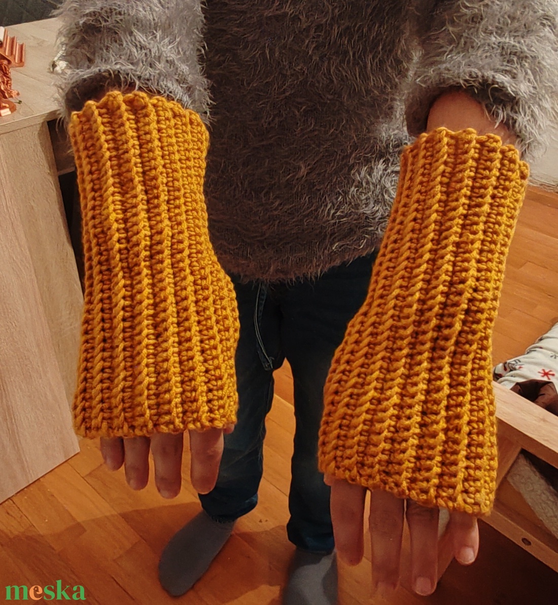 Kesztyű - Kézi kötésű ujjatlan mustársága - ruha & divat - sál, sapka, kendő - kesztyű - Meska.hu