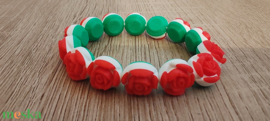 Karkötő Nemzeti Rózsa 3D - ékszer - karkötő - gyöngyös karkötő - Meska.hu