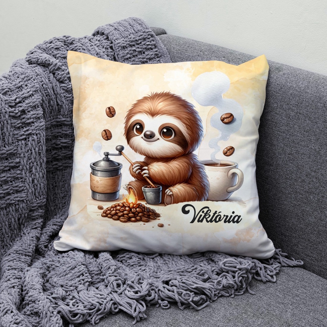 Névvel kérhető - Kávés lajhár és frissen pörkölt kávé mintás párna - otthon & életmód - lakástextil - párna & párnahuzat - díszpárna (belsővel együtt) - Meska.hu