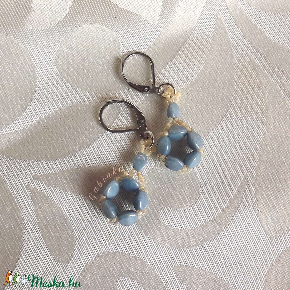 Kis világoskék fülbevaló - ékszer - fülbevaló - lógó fülbevaló - Meska.hu