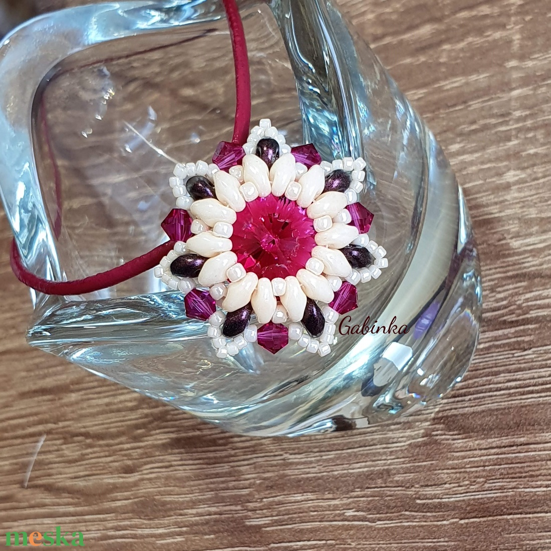 Pink medál nyaklánccal - ékszer - nyaklánc - medálos nyaklánc - Meska.hu