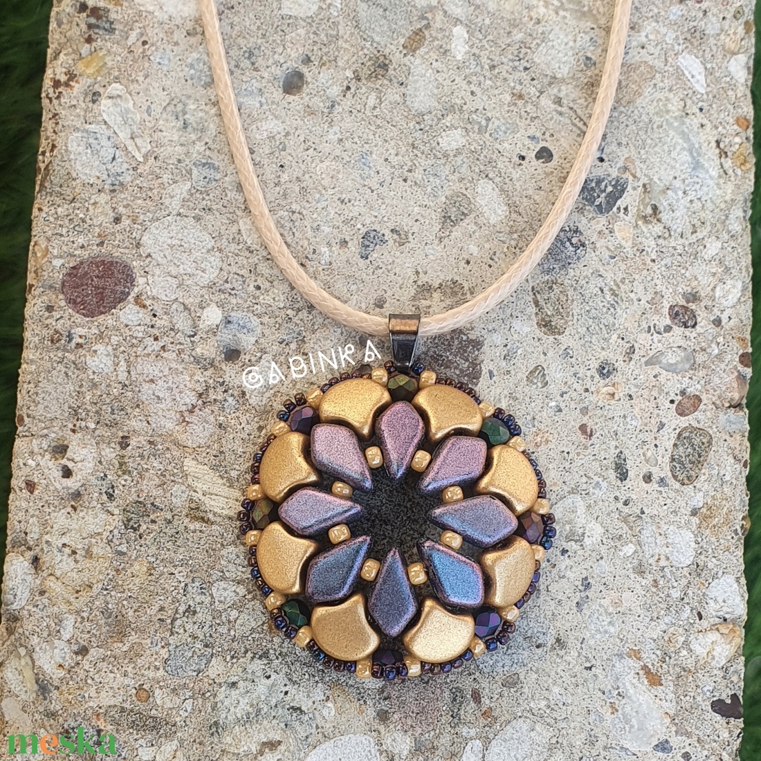 Óarany rozetta medál nyaklánccal - ékszer - nyaklánc - medálos nyaklánc - Meska.hu