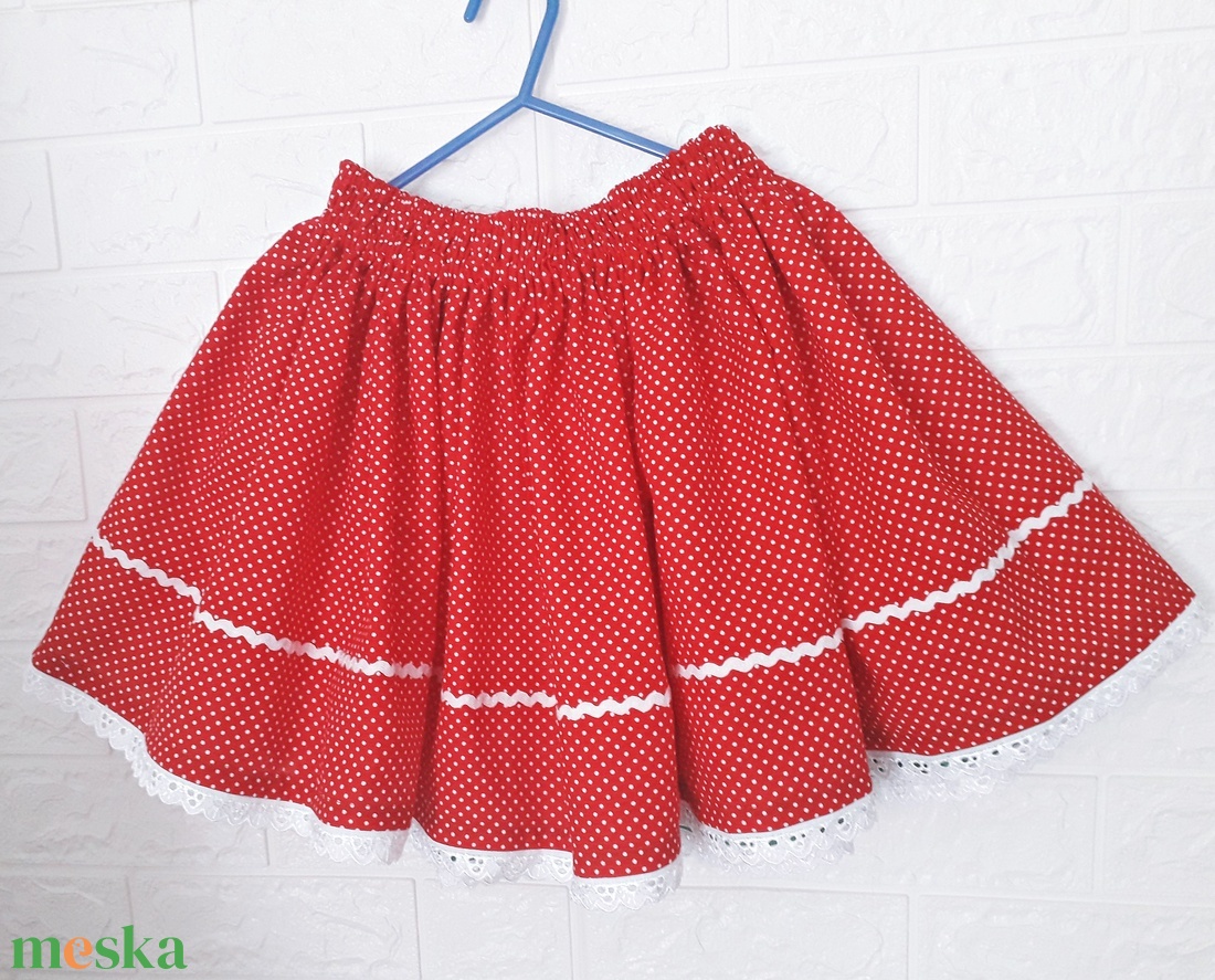 Lányka pörgős szoknya - ruha & divat - babaruha & gyerekruha - szoknya - Meska.hu Lányka pörgős szoknya - ruha & divat - babaruha & gyerekruha - szoknya - Meska.hu